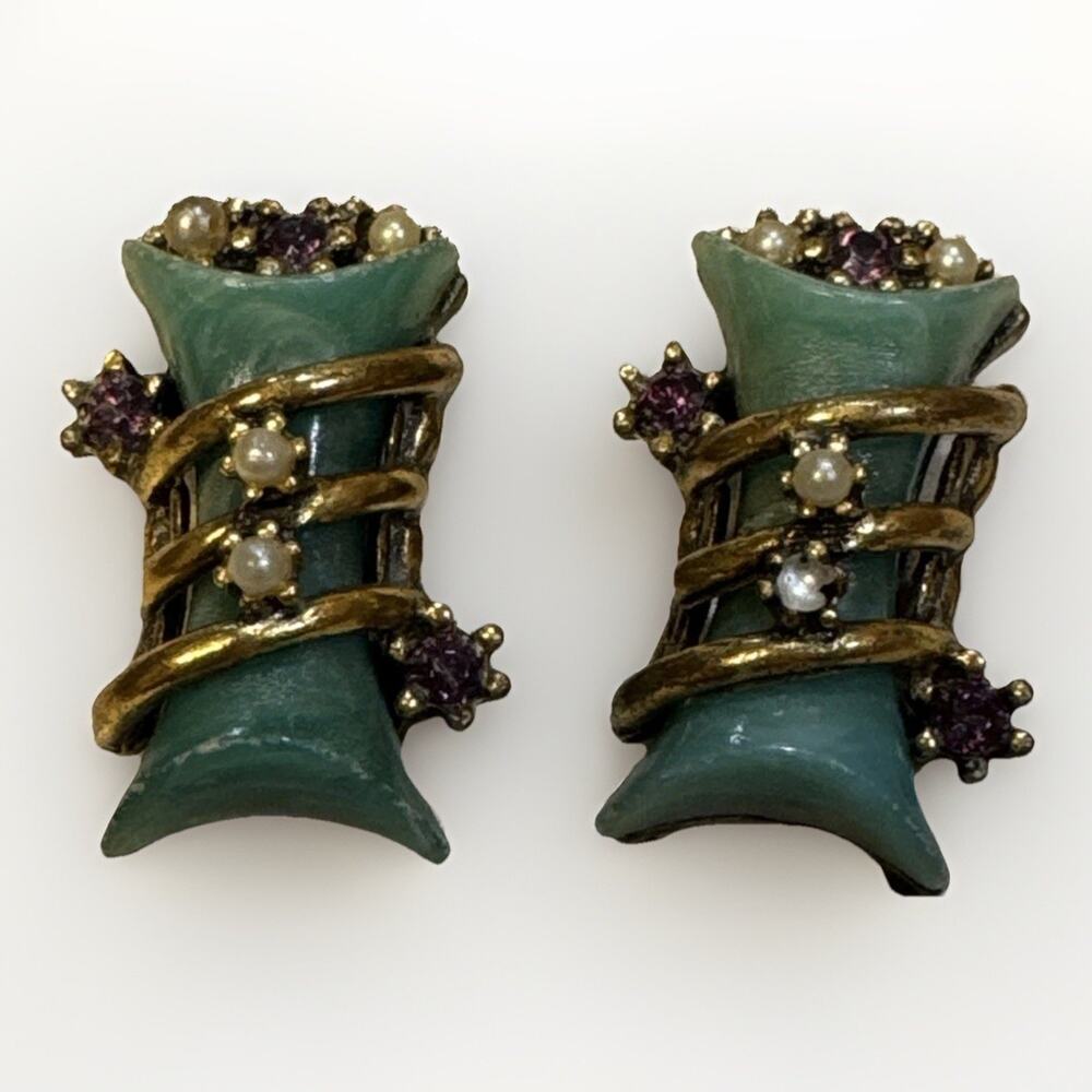 Vintage Lucite Clip On Earrings - Selro Selini Gold Tone Swirled Green